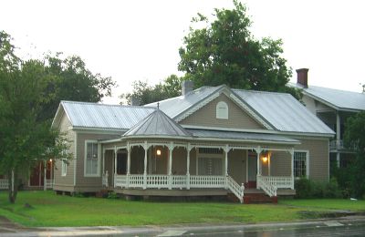 Soulier House
